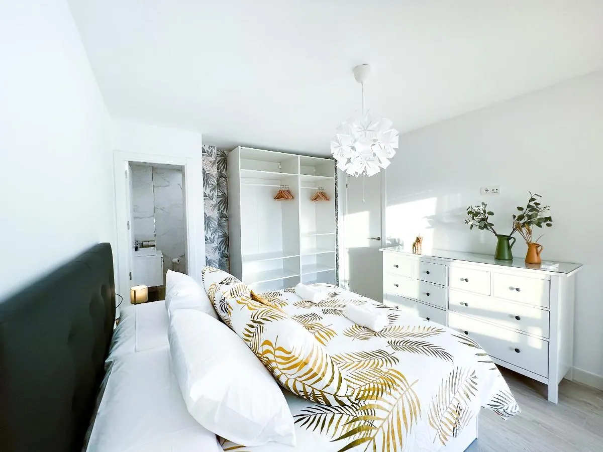 Apartamento A 900 M De La Playa Y Con Vistas Al Mar En Fuengirola 0*,
