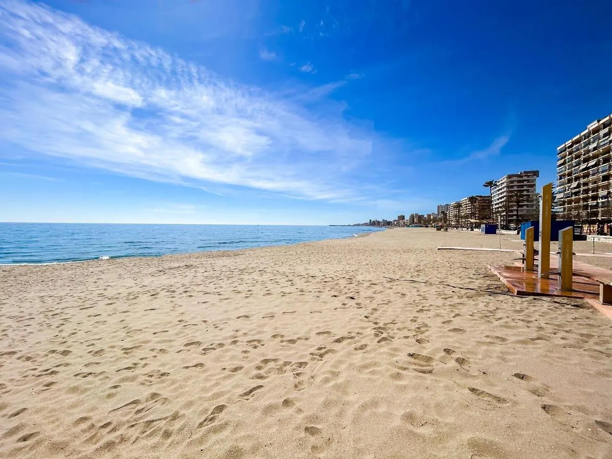 Apartamento A 900 M De La Playa Y Con Vistas Al Mar En Fuengirola Apartment