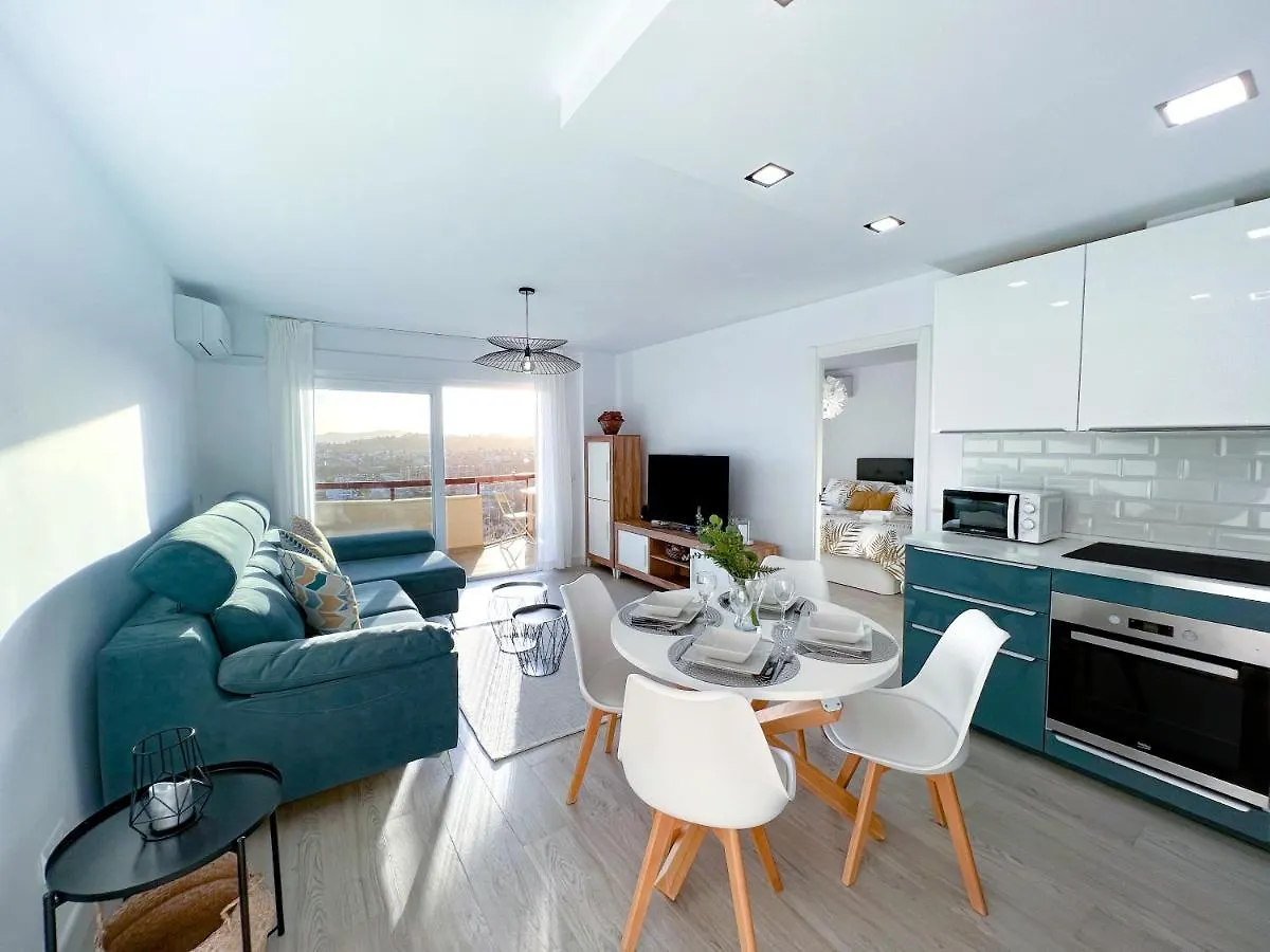 Apartment Apartamento A 900 M De La Playa Y Con Vistas Al Mar En Fuengirola Spain